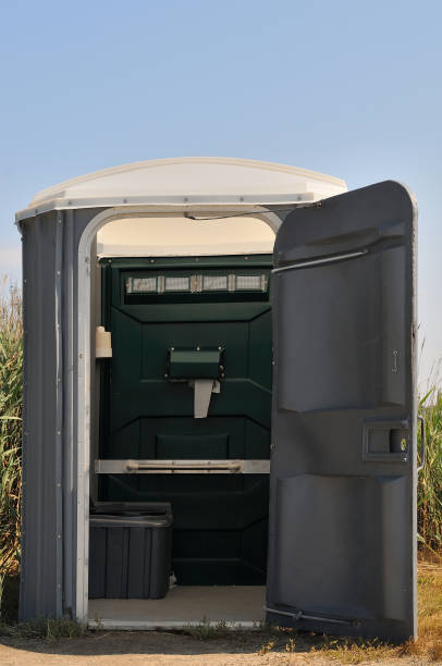 Best Porta potty delivery and setup  in Little Chute, WI